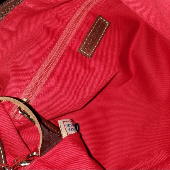 Dooney & Bourke beautiful suede shoulder bag - Picture 5 of 11